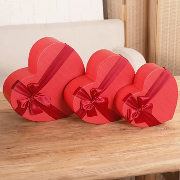 

Florist Hat Boxes Red Heart Shaped Candy Boxes Set of 3 Gift Box Packaging Boxes for Gifts Christmas Flowers Gifts Living Vase
