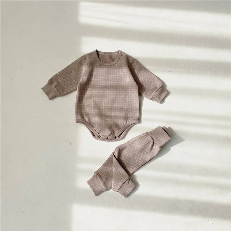 Ins/Корейский пижамный комплект для малышей; комплекты одежды для малышей; пижамы для маленьких мальчиков; комплект из 2 предметов; одежда в клетку