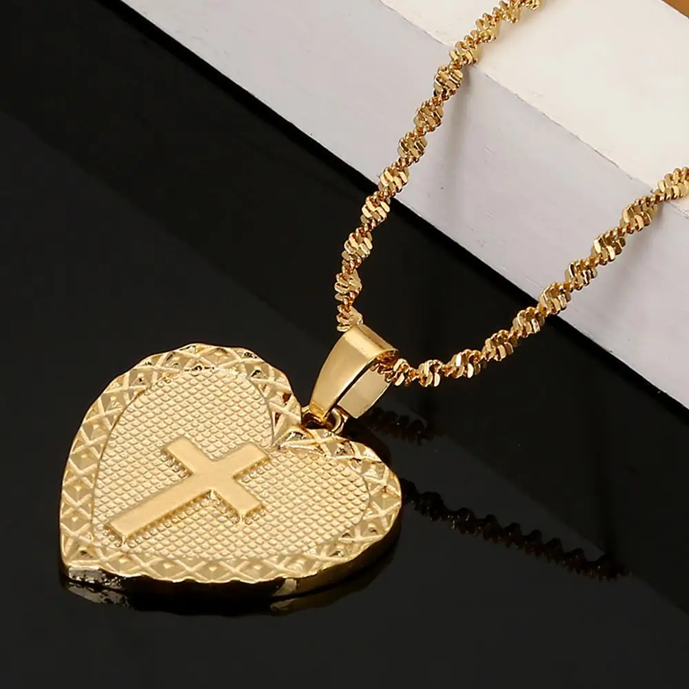 Золотое ожерелье с подвеской в виде Сердца Иисуса для женщин и девушек модная