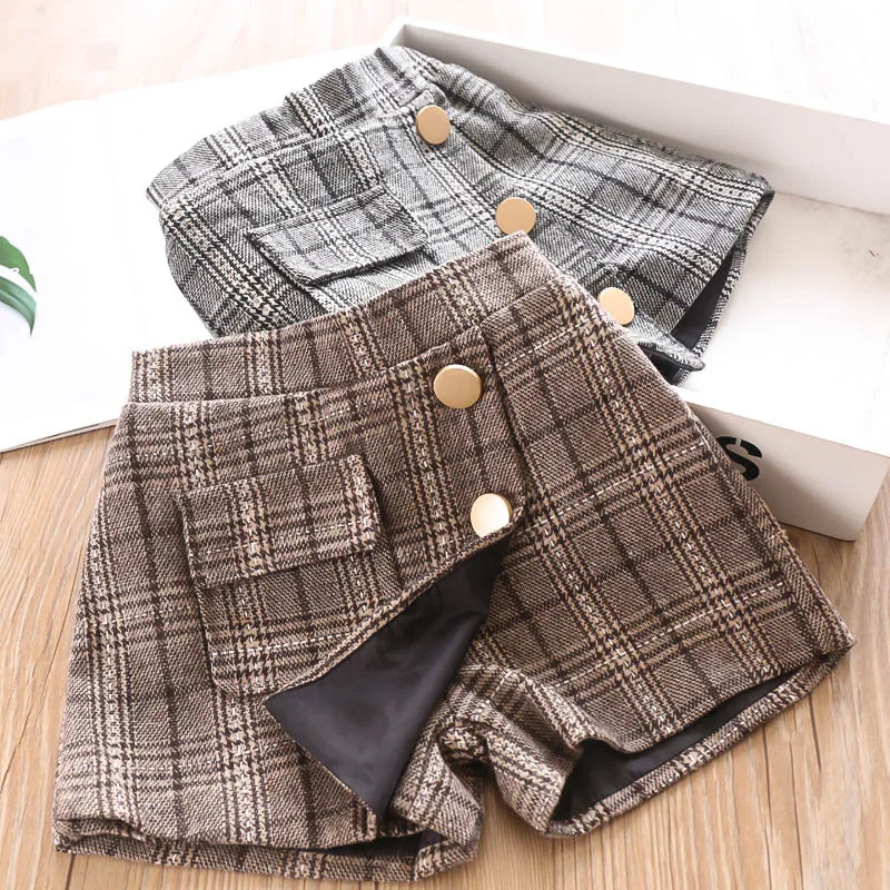 

329109 8825 ~ 19 Autumn 2-Color Girls Single Pocket Plaid Woolen Cloth Culottes tong duan ku Childrenswear 081