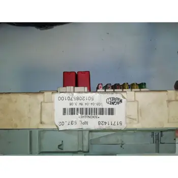 

51711428 501208570100 Relays/Fuses Alfa Romeo 147 (190) Alfa Romeo Alfa 147 *