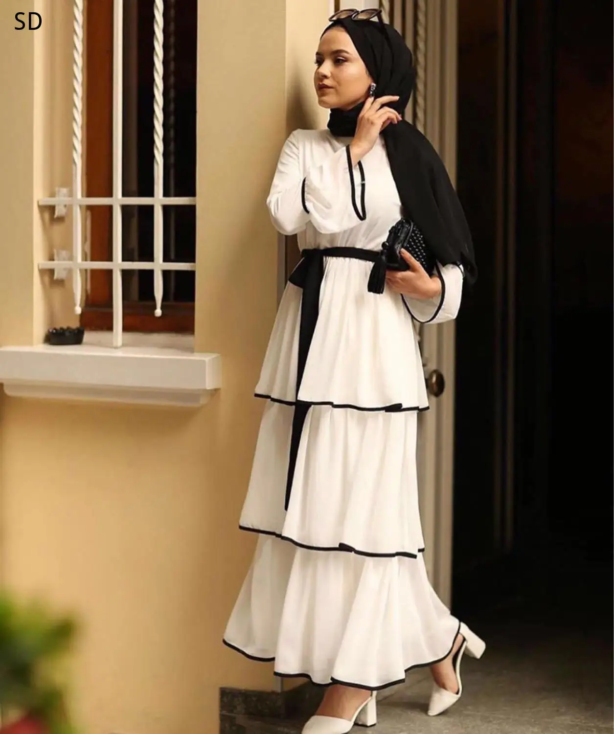 

Tiered Abaya Dresses Long Robes Syari Dubai Fashion Female Full Length Ruffles Abaya Muslim Dress Robe with Belt