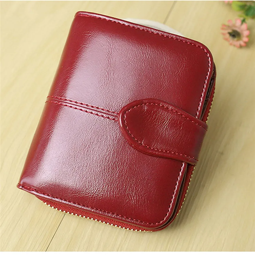 Женский кожаный кошелек в стиле ретро, посылка для кредитных карт, короткий однотонный кошелек, посылка для карт, роскошные винтажные кошельки для женщин, монета A4 - Цвет: Red