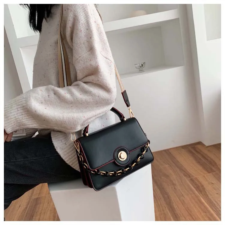 PU Leather Small Lock Flap Messenger Bags 2019 Luxury Vintage Handbags Retro Women Bags with Long Strap Black Satchel Tote Purse (12)