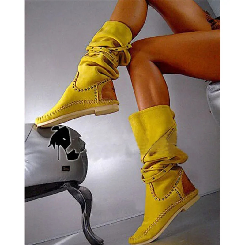 

Fashion Yellow Suede Leather Rivet Flat Cowgirl Boots Women Round Toe Knee High Boots Cross Gladiator Slouchy Winter Boots Mujer