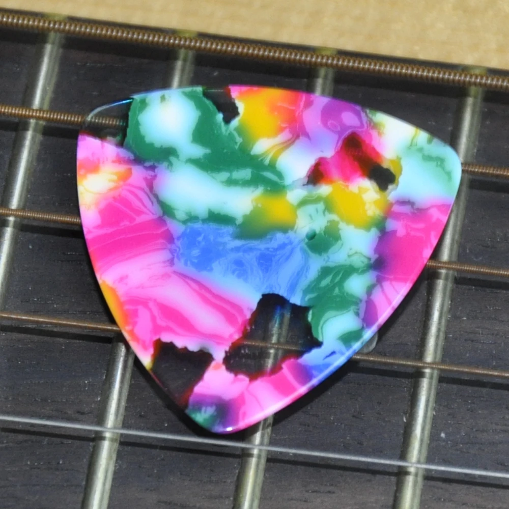 Lots of 50pcs Tie-dye Pink 0.71mm Medium Big Rounded Triangle Celluloid Guitar Picks | Спорт и развлечения