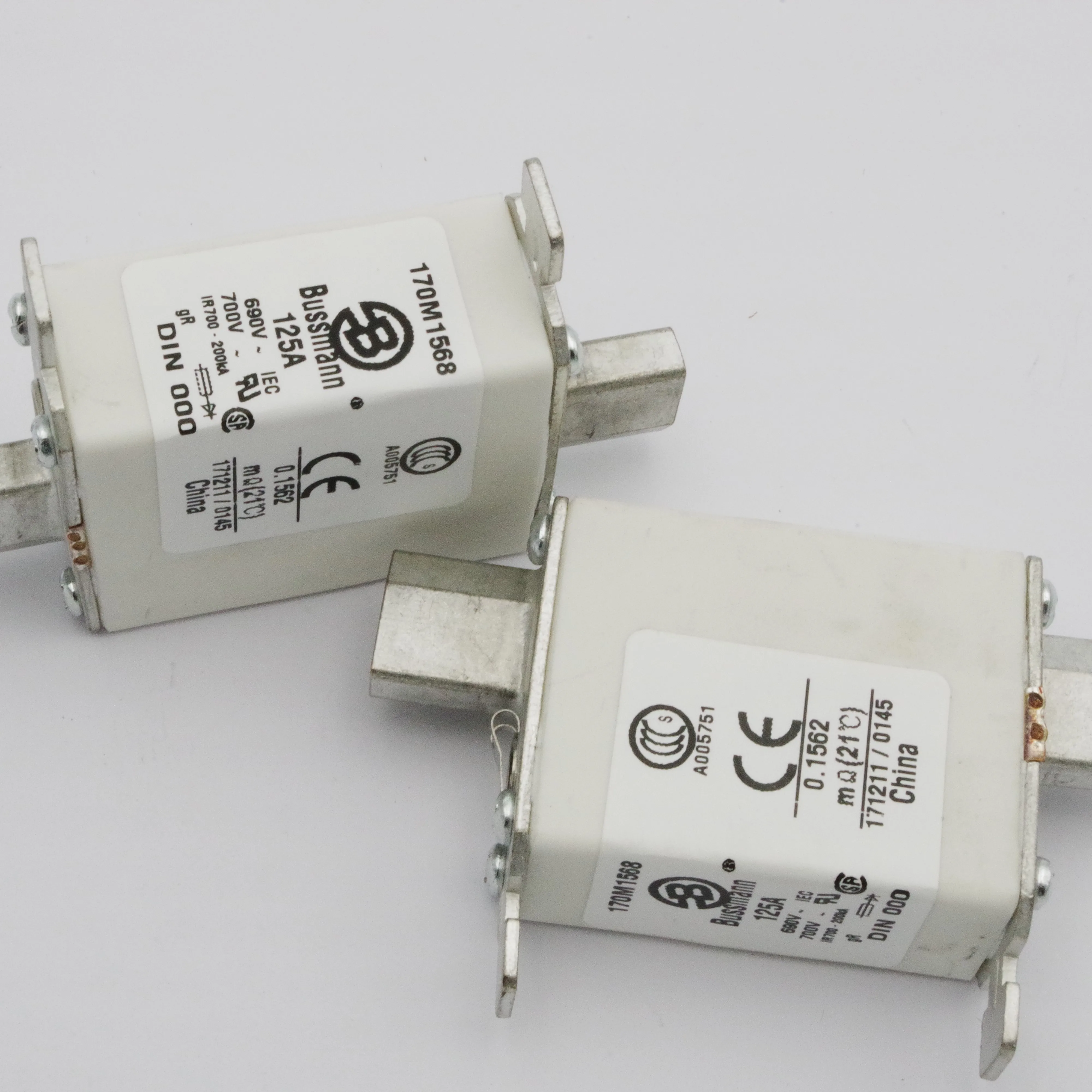 170M1568 125A 690V 21 мм x 79 предохранитель для электрической защиты