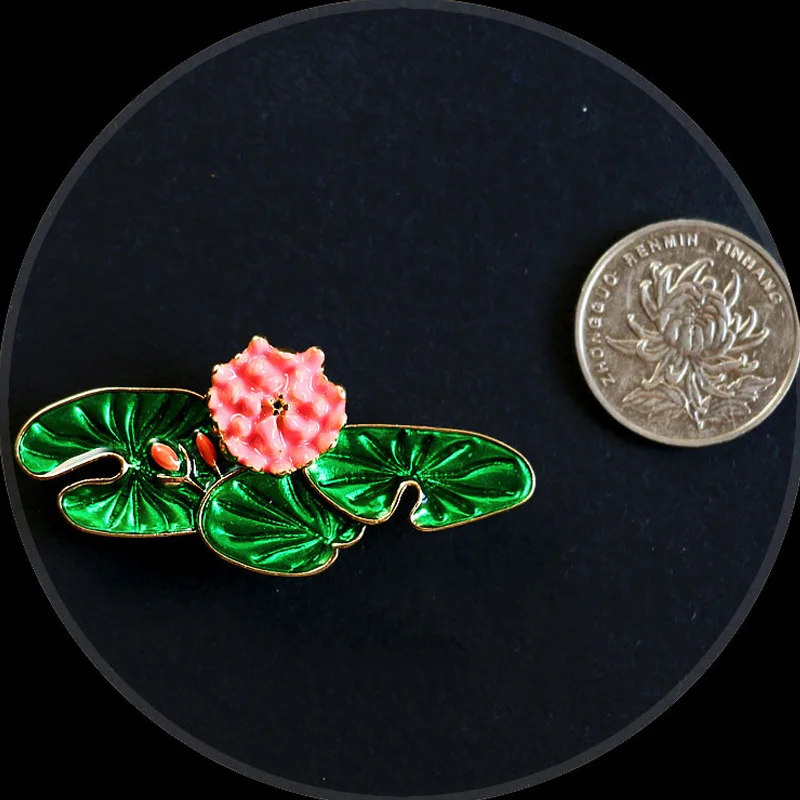 Vintage Floral Flower Brooch, Pink Waterlily Lillies Brooch, Brooch Pin Clip,  Gift for Her, Retro Brooch, Flower Pin -  Israel