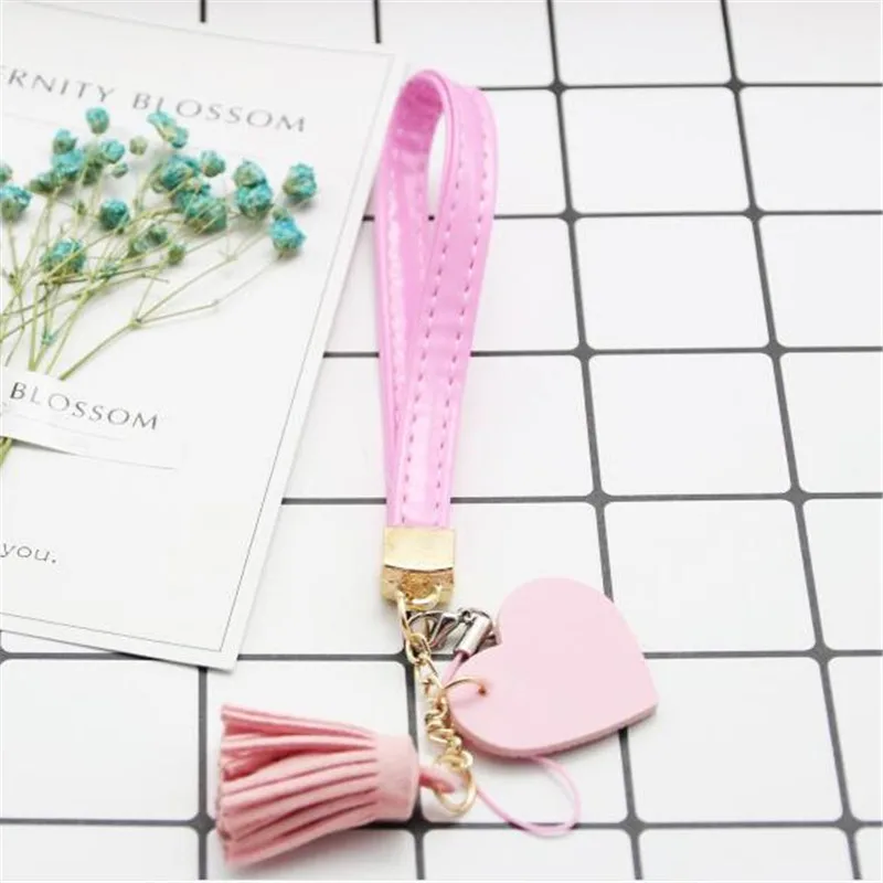 Розовый Leather Heart Tassel Weaving Lanyard Neck Strap for keys ID Card Mobile Phone Straps USB Badge Holder DIY Hang Rope 20cm - Цвет: Розовый