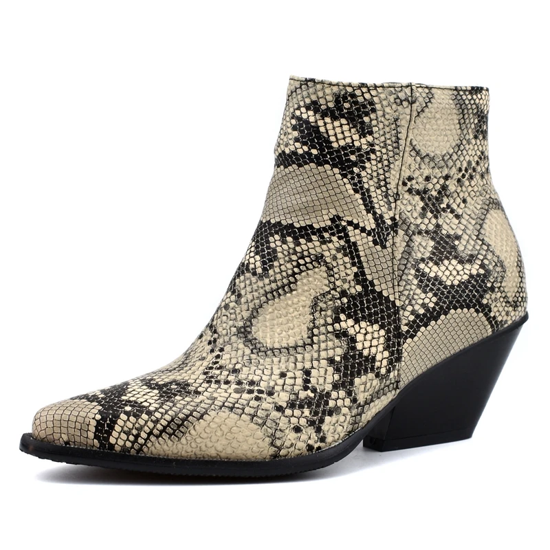

Women Boots
