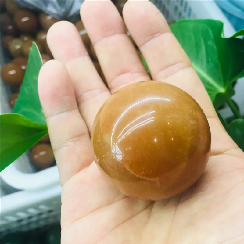 Натуральный довольно желтый хрустальный шар