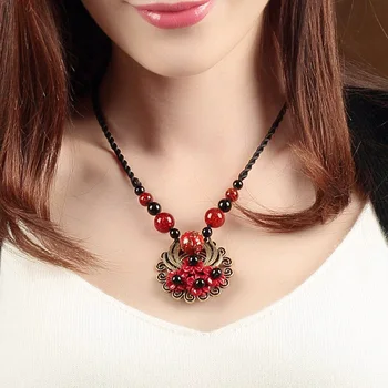 

China Style Scarlet Beads Flower Stone Choker Pendant Necklace for Women Charming Bead Jewelry Party Gift Outfits Collares