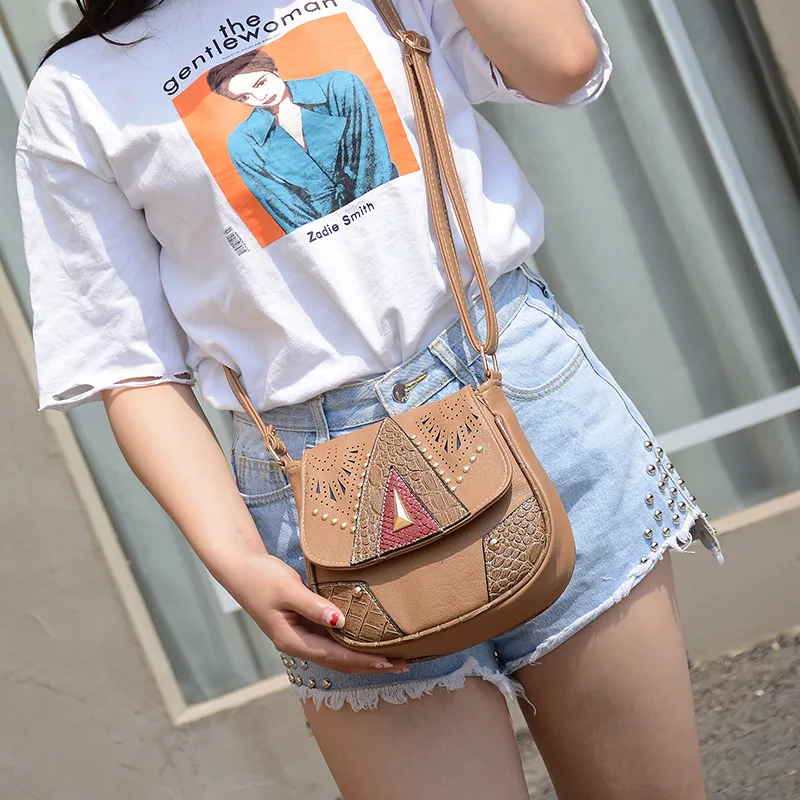 

New Style 2019 Women's MORI Series Retro Fresh Varved Hollow out Rivet Shoulder Oblique WOMEN'S Bag