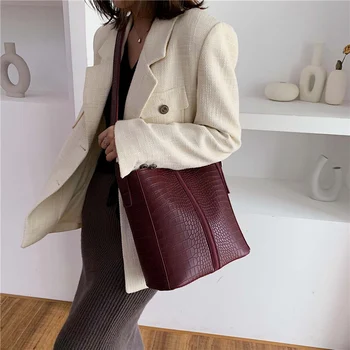 

Solid Color PU Leather Crossbody Bags For Women 2019 Vintage Designer Female Shoulder Messenger Bag Lady Travel Handbags