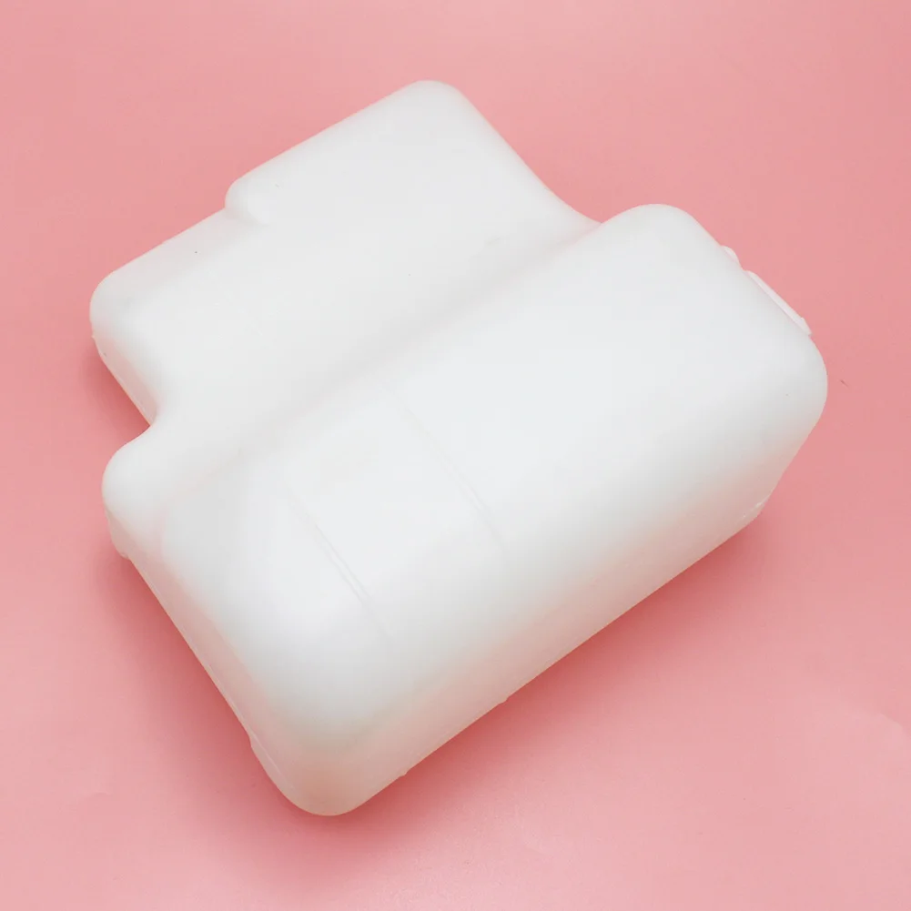 For Mitsubishi Pajero Shogun Montero 2001-2006 Radiator Coolant Reservoir Tank MR404879C