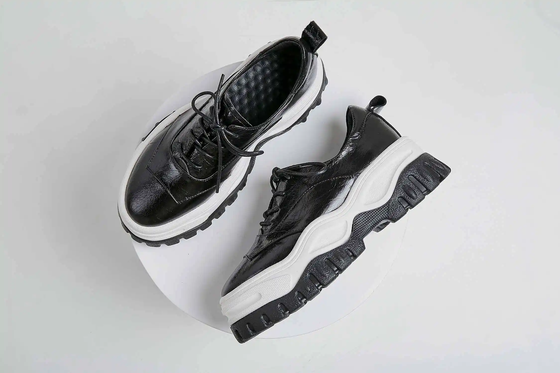 Krazing Pot/модные кроссовки из натуральной кожи со шнуровкой в британском стиле на толстой подошве коричневого цвета с круглым носком; Европейская Вулканизированная обувь; L36