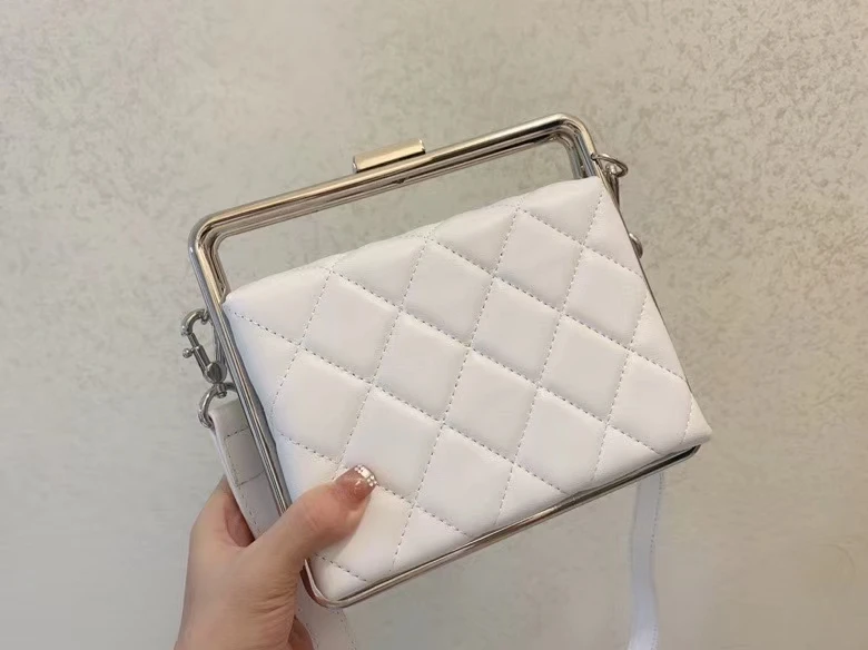 

2020 the new style fashion and hot genuine cow leather women handbag one shoulder bag crossbody bag 2 color 18cm mini cute bag