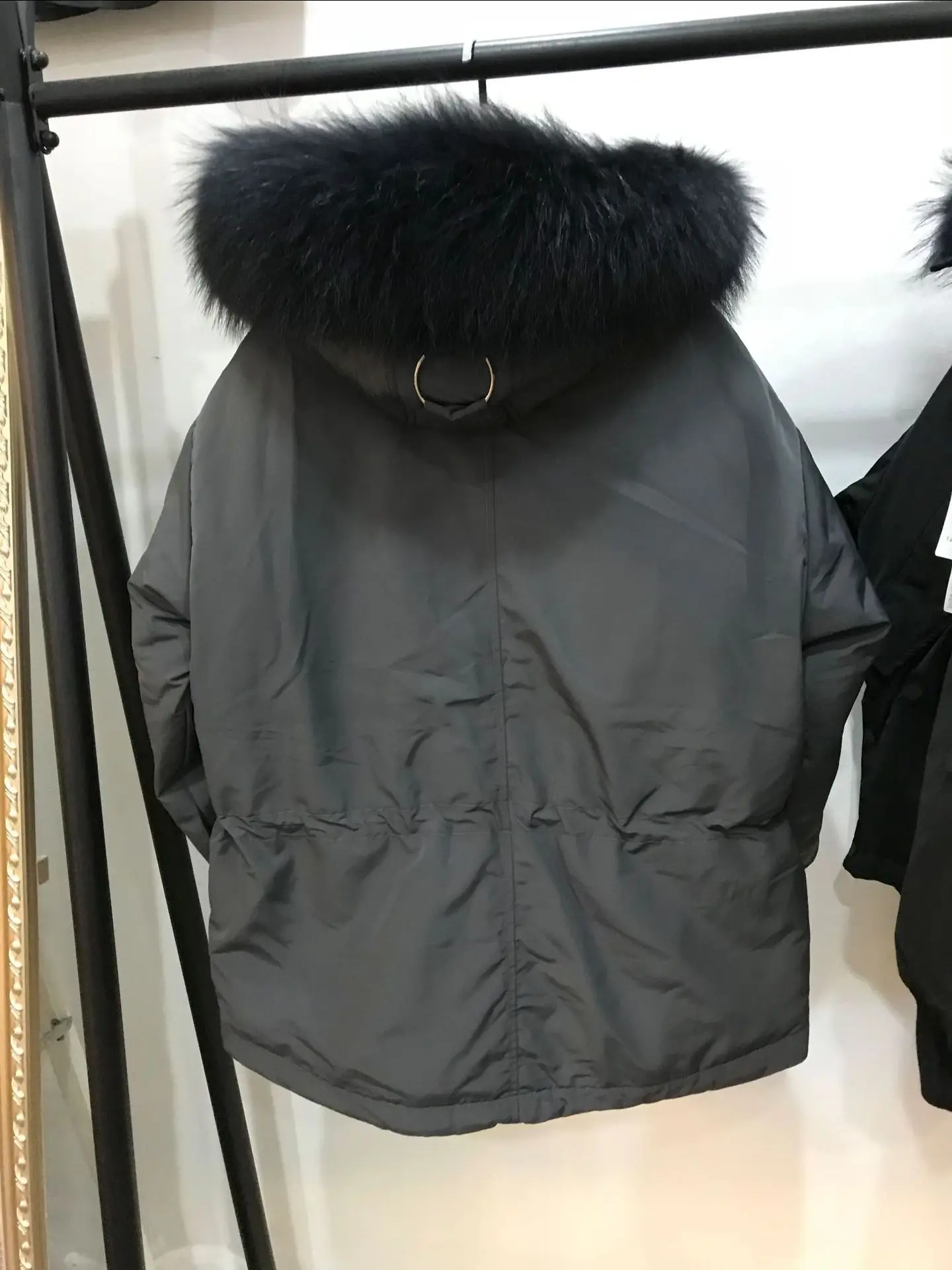 Редкий Хао Ронг! Южная Корея Dongdaemun корейский стиль прямые продажи с фабрики ленты большой меховой воротник пуховик женская