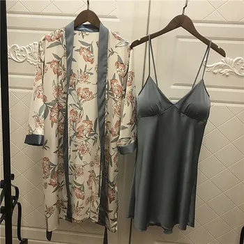 

Qweek Zijden Pyjama Voor Vrouwen Bloemen Womens Pyjama Set Zomer 2019 Pyjama Vrouwen Satijn Nachtkleding V-hals Pijama Mujer 2 S