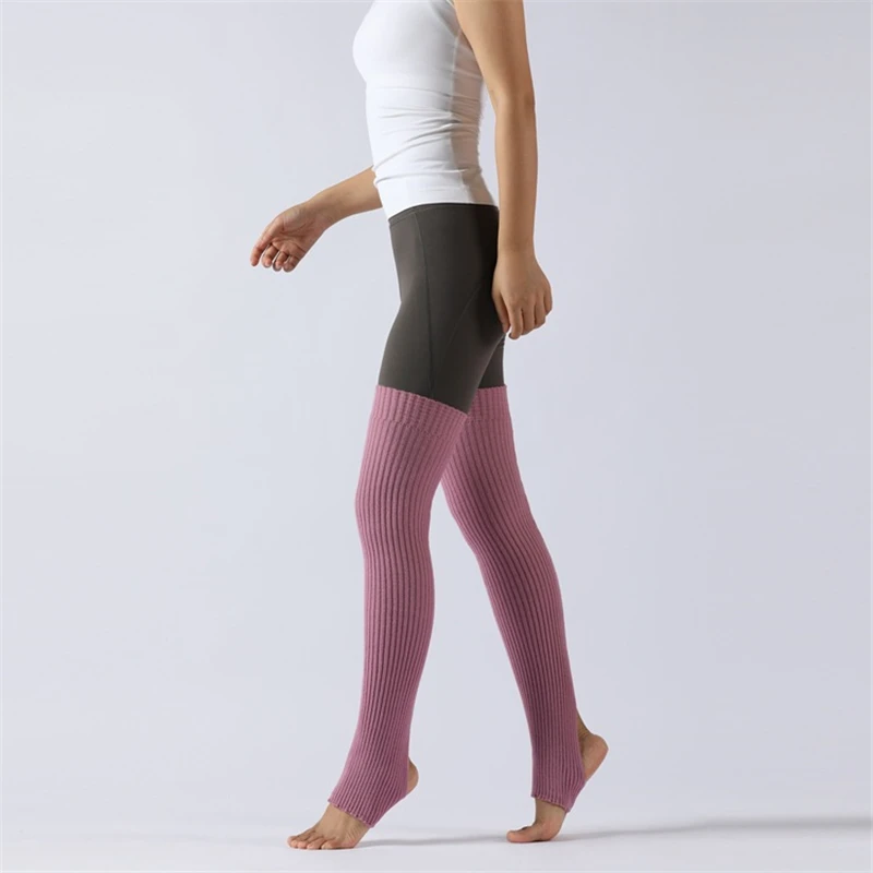 Цветные Гольфы длиной 75 см для взрослых, гетры для йоги, теплые спортивные носки для женщин, Защитные носки для танцев и йоги