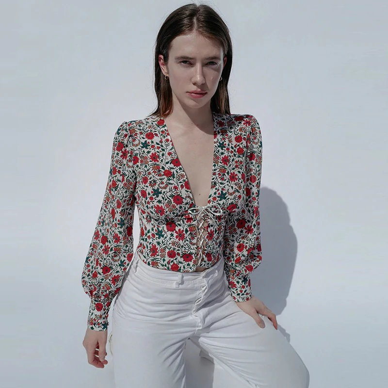 

2020 Silk Chiffon Full Sleeve Shirt Hollow Out Floral Print Sexy V Neck Lantern Sleeve