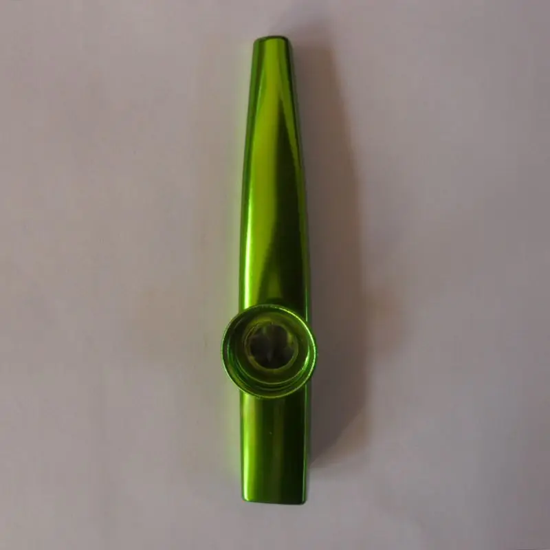 

6 Different Colors of Metal Kazoo A Good Companion for Guitar, Ukulele, Violin, Piano Keyboard (6 Pack)