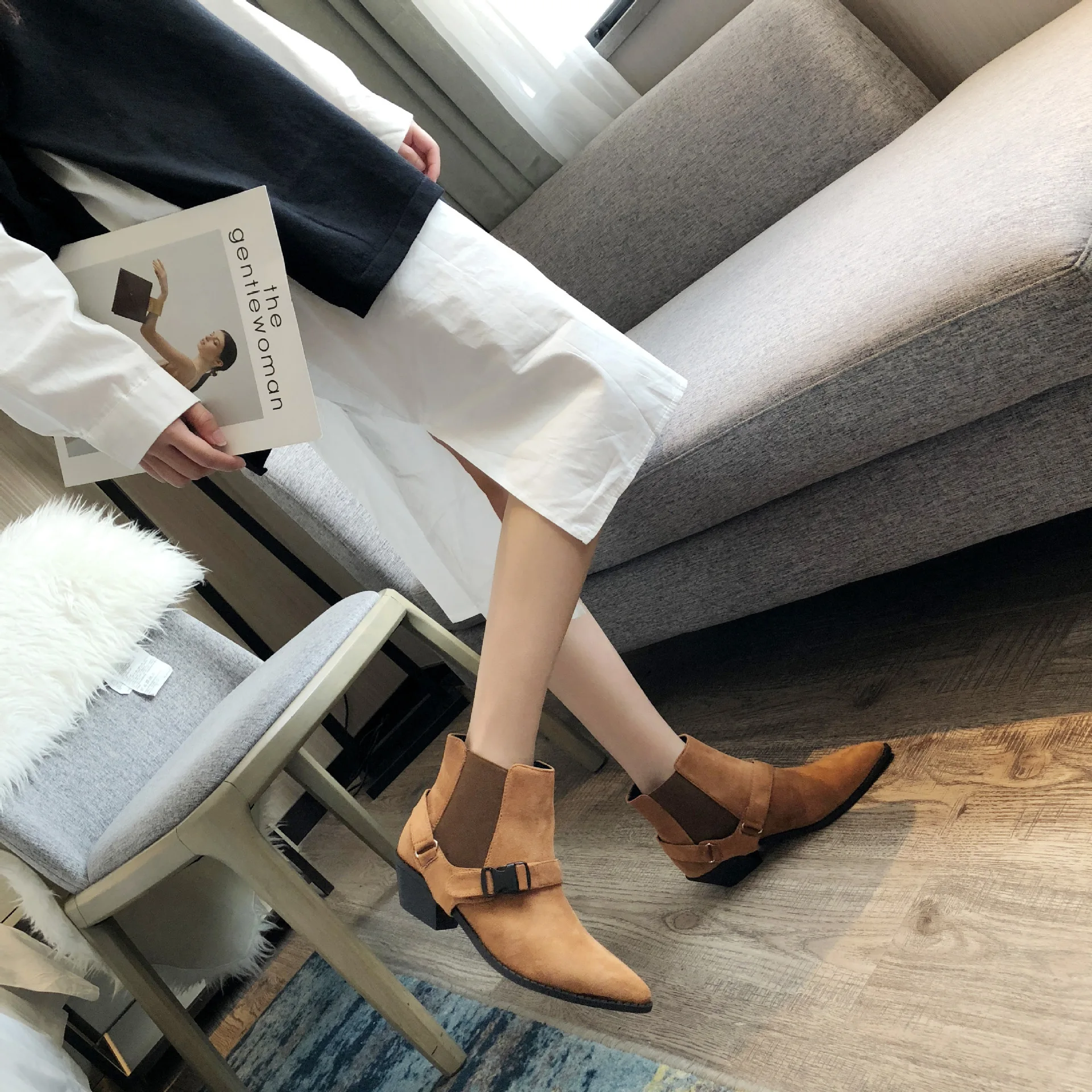 

Bootee Woman 2019 Lady Boots Women's Shoes Autumn Leather Booties Luxury Designer Chunky Heel Ladies Rubber Pointy Rock Fashion