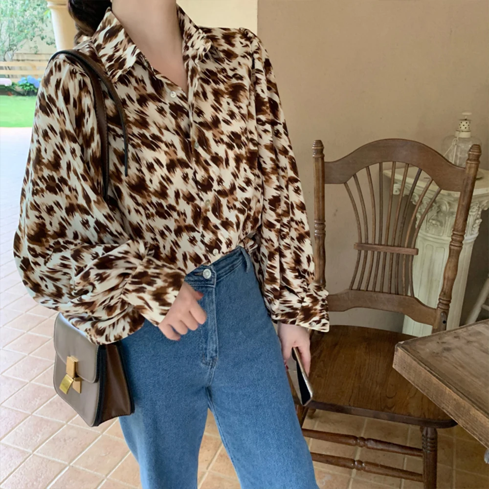 

2020 Spring Summer Fashion Women Leopard Shirt Long Sleeve Casual Loose Chiffon Shirts Female Blouse Tops Sexy Streetwear