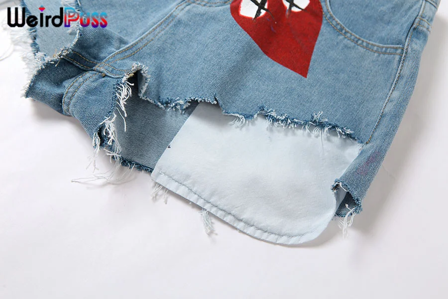 Weird Puss Sexy Heart Print Jean Shorts Women Casual Summer Fashion 2021 Streetwear Fur-Lined Leg-Openings Denim Booty Shorts khaki shorts