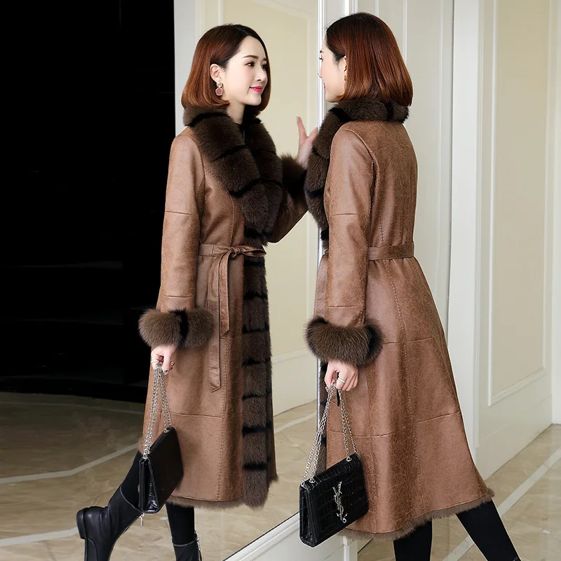 rabbit fur leather one piece， 领子是 狐狸领，fox fur collar