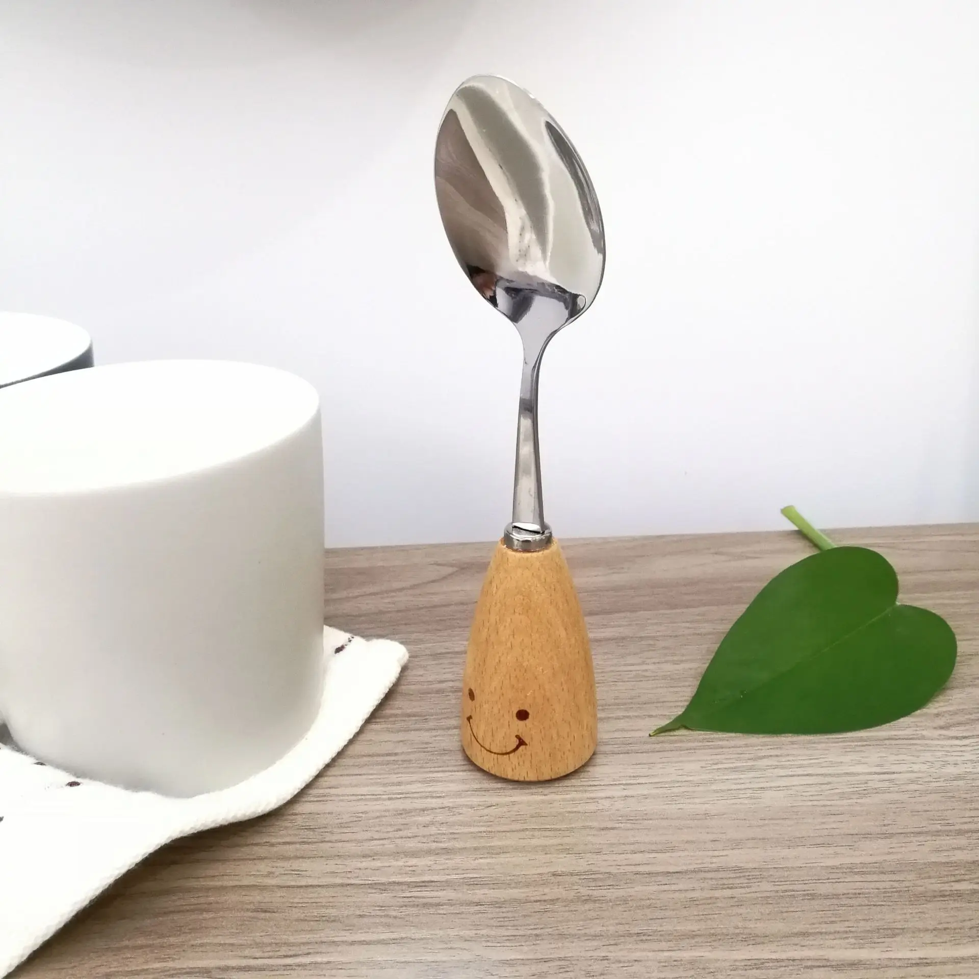 Cute smiling face cutlery set with wooden handle UNEEDE - UNEEDE