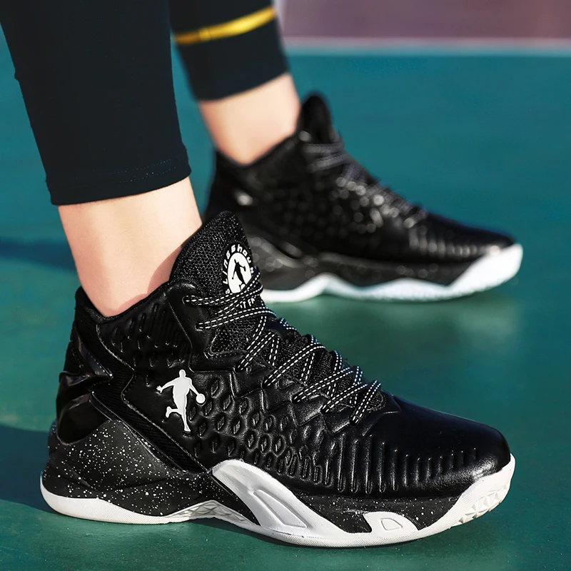 

2020 Mens Basketball Shoes High Quality Fashion Leather Sneakers Men Comfortable Non-slip Men Sport Shoes Casual Jogging Shoes