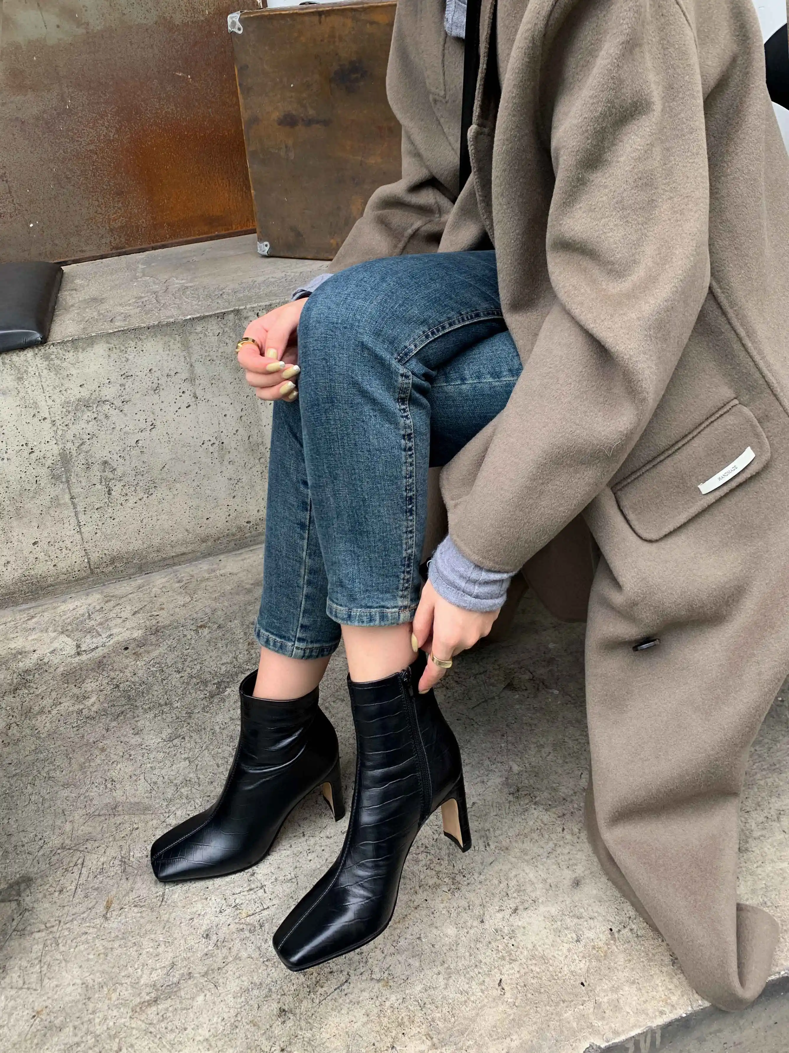 Krazing pot Chelsea boots real leather stone pattern high street fashion square toe thick high heel zip gorgeous ankle boots L61