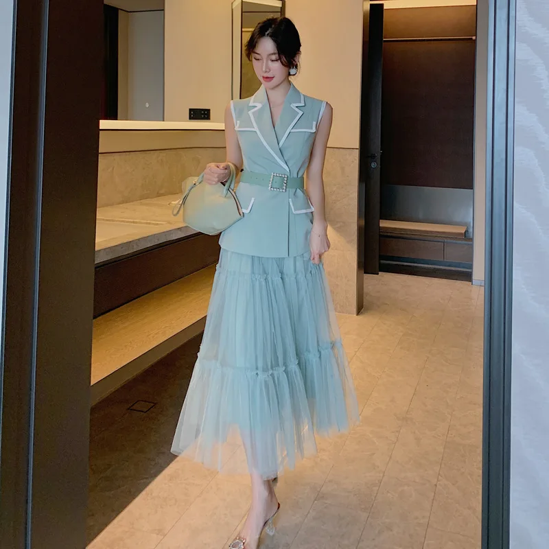 

2020 summer new women's fashion temperament waist sleeveless top mesh skirt two-piece suit