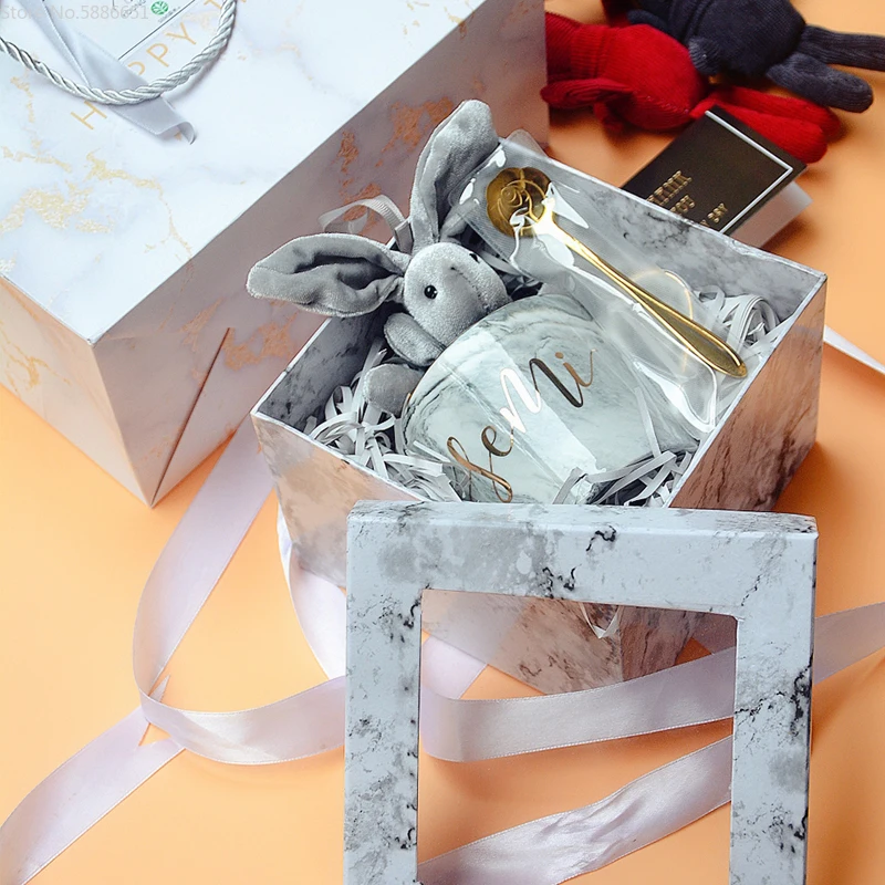 

Бесплатная доставка, набор из 4 керамических чашек с логотипом «Mr» и «Mrs» для свадебной вечеринки, на заказ, для пары, для подруги, парня, на День святого Валентина, для подружки невесты