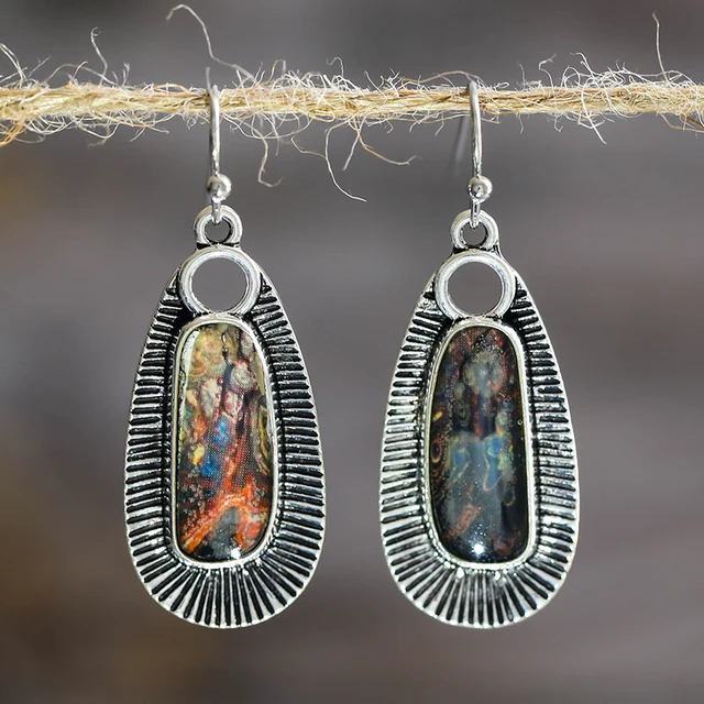 2021 Bohemian Ethnic Style Green Dangle Earrings For Women Tribal Jewelry Vintage Long Drop Earring Fashion Personality Gift Earring D388