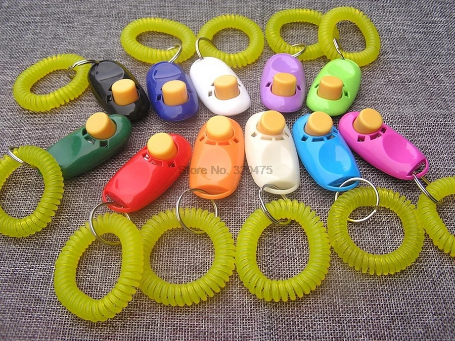 DHL 200pcs Universal Remote Portable Animal Dog Button Clicker Sound Trainer Pet Training Tool Control Wrist Band Accessory