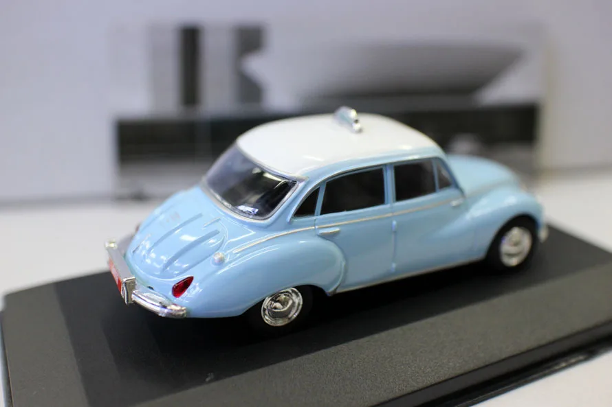 IX O 1:43 DKW Vemag Belcar(Brasilia 1966) Бутик сплав автомобиль игрушки для детей модель детской игрушки подарок оригинальная коробка