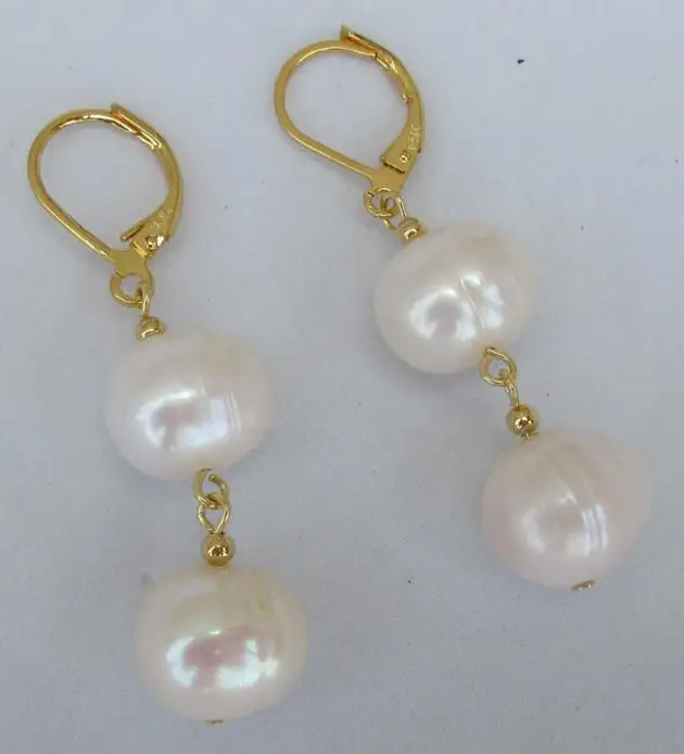 wholesale A pair of natural 10-11mm south seas white pearl earrings 14K Gold 