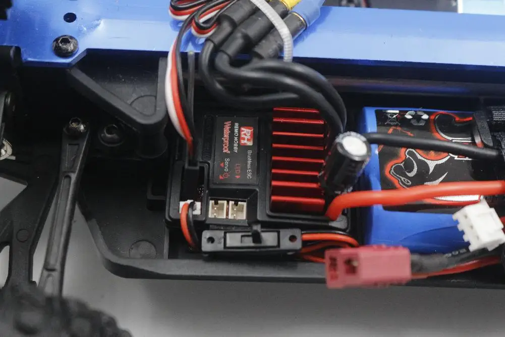 RCtown REMO 1625 1/16 2,4G 4WD водонепроницаемый бесщеточный внедорожный грузовик RC модели автомобилей