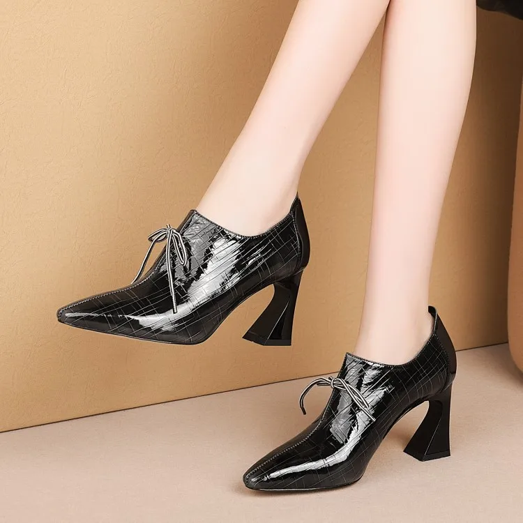 

Simple Fashion Early Spring New Style Small Square Head Full-grain Leather Rubber Sole Bow Decoration Four Seasons Shoes