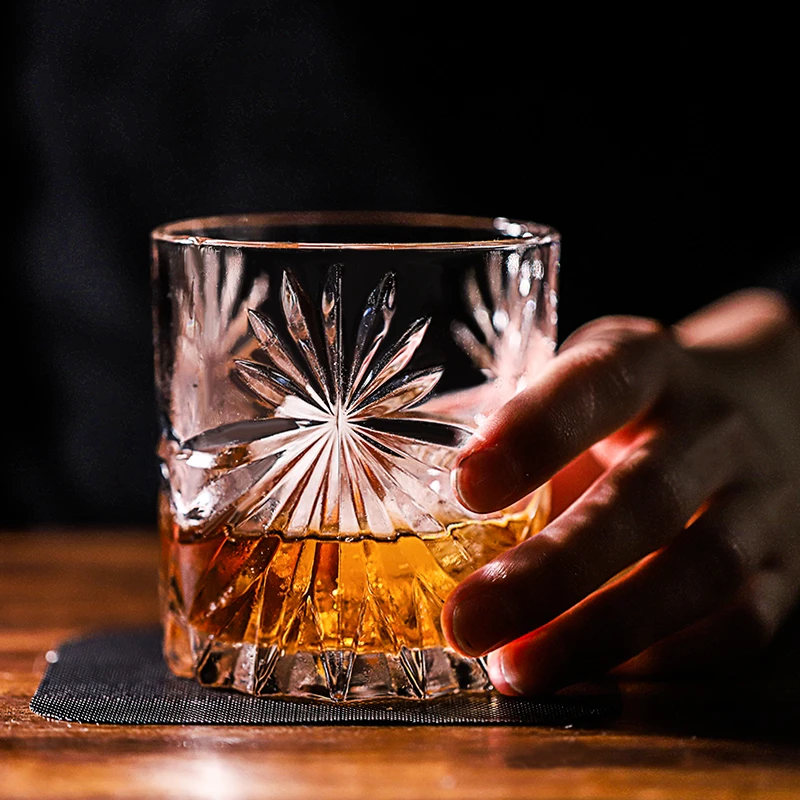 2 stuks Graveren Embossment Whiskey Glazen Vintage loodvrij Wijn Cocktails Geesten Glas Bar Drinkglazen szklanki|Ingraveren| - AliExpress