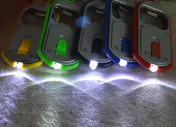 

Wholesale 600pcs LED light can opener bottle opener key chain promotion gift customize logo