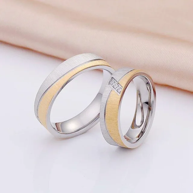 93268-c6c518.jpg Bagues de Couple pour amoureux en acier inoxydable, pour femmes et hommes, couleur or, CZ, pour promesse de mariage, bijoux de fiançailles, vente en gros, 2020
