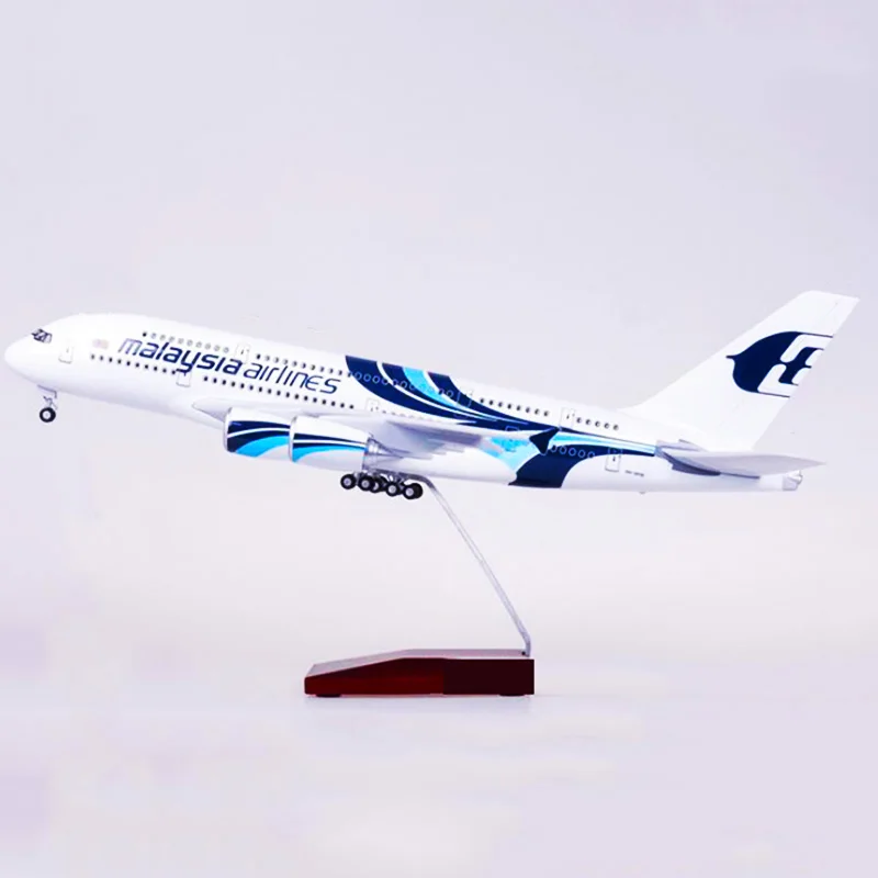 1/160 масштаб 50,5 см самолет Аэробус A380 малайзийская авиакомпания Модель W светильник и колесо литой пластик Смола самолет ребенок подарок коллекция