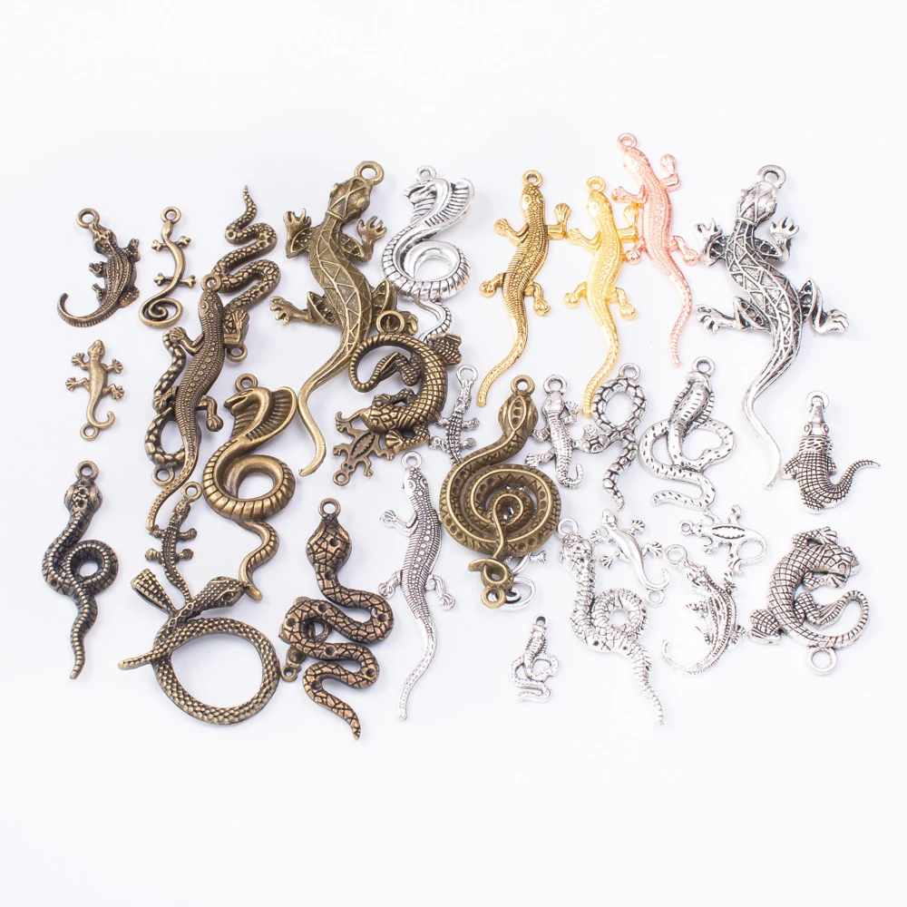 

50g 100g Snake Lizard Mixed Charms Pendant Bracelets Necklaces Anklet Brooch DIY Accessories for Wholesale Craft Jewelry Making