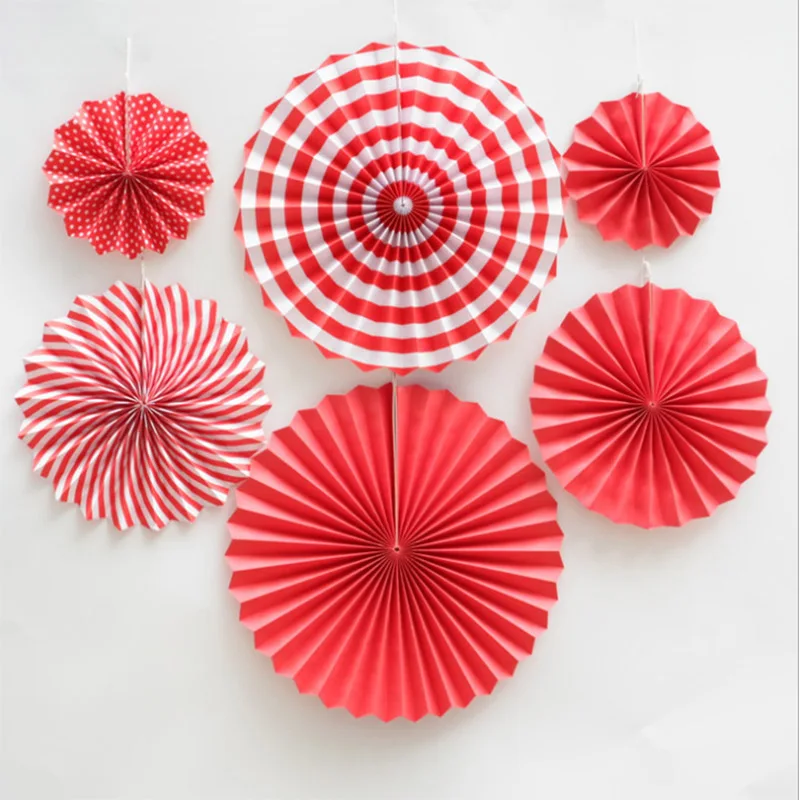 红色纸扇