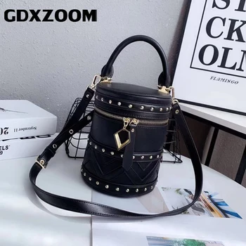 

GDXZOOM 2019 New Fashion Rivet Design Durable High Quality PU Lady Bucket Bag Straps Girl Shoulder bags Simple Handbag