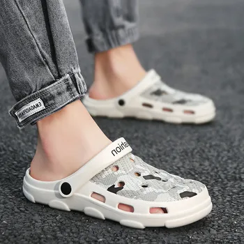 

Crocse Men Causal Summer Sandals Camouflage Garden Clogs Soft Memory Foam Shoes Slip On Beach Slippers Fashion Men Sandals 2020