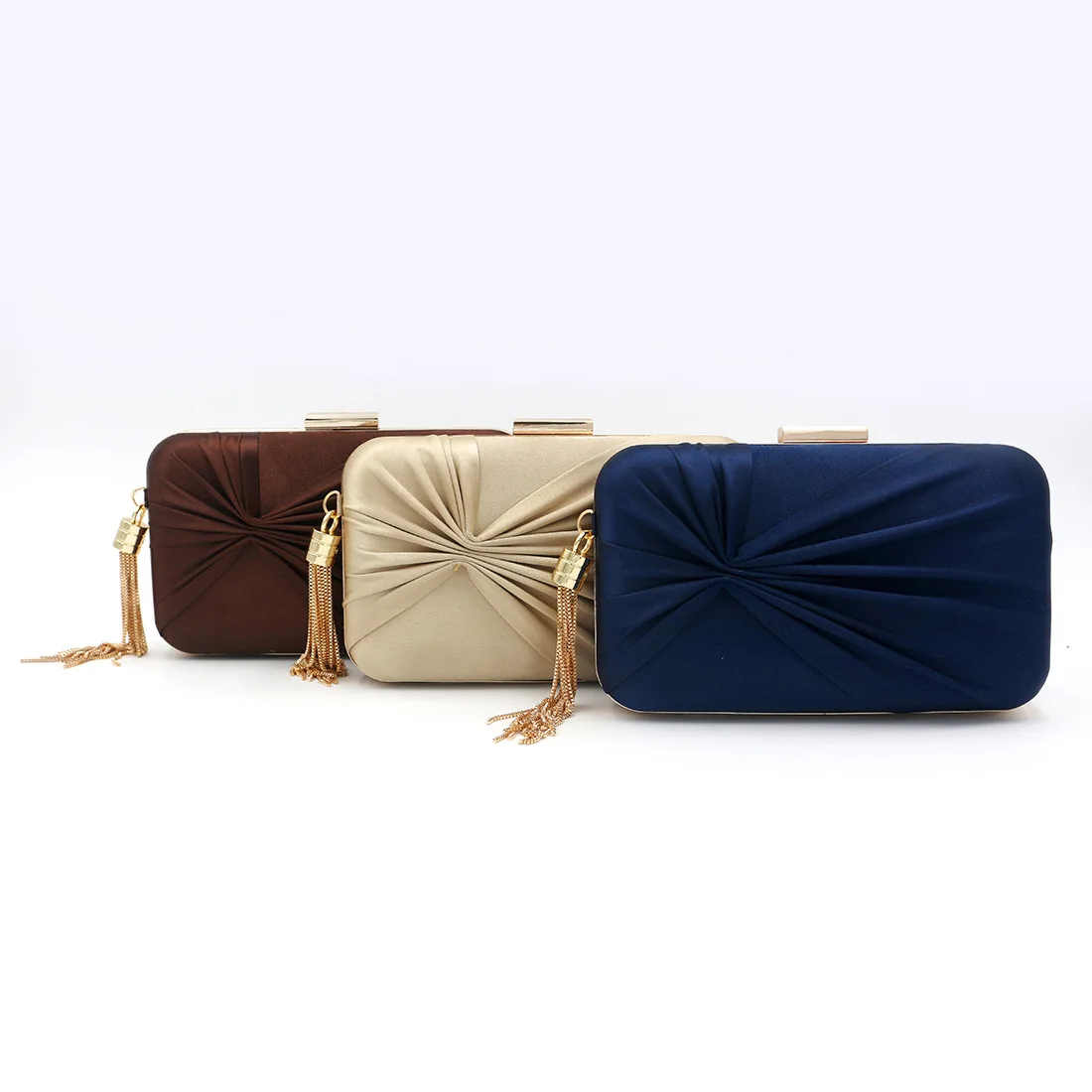 

Evening Bag New Style Banquet Bag Tassels Pendant Evening Bag Large Capacity li fu bao Silk Clutch Bag